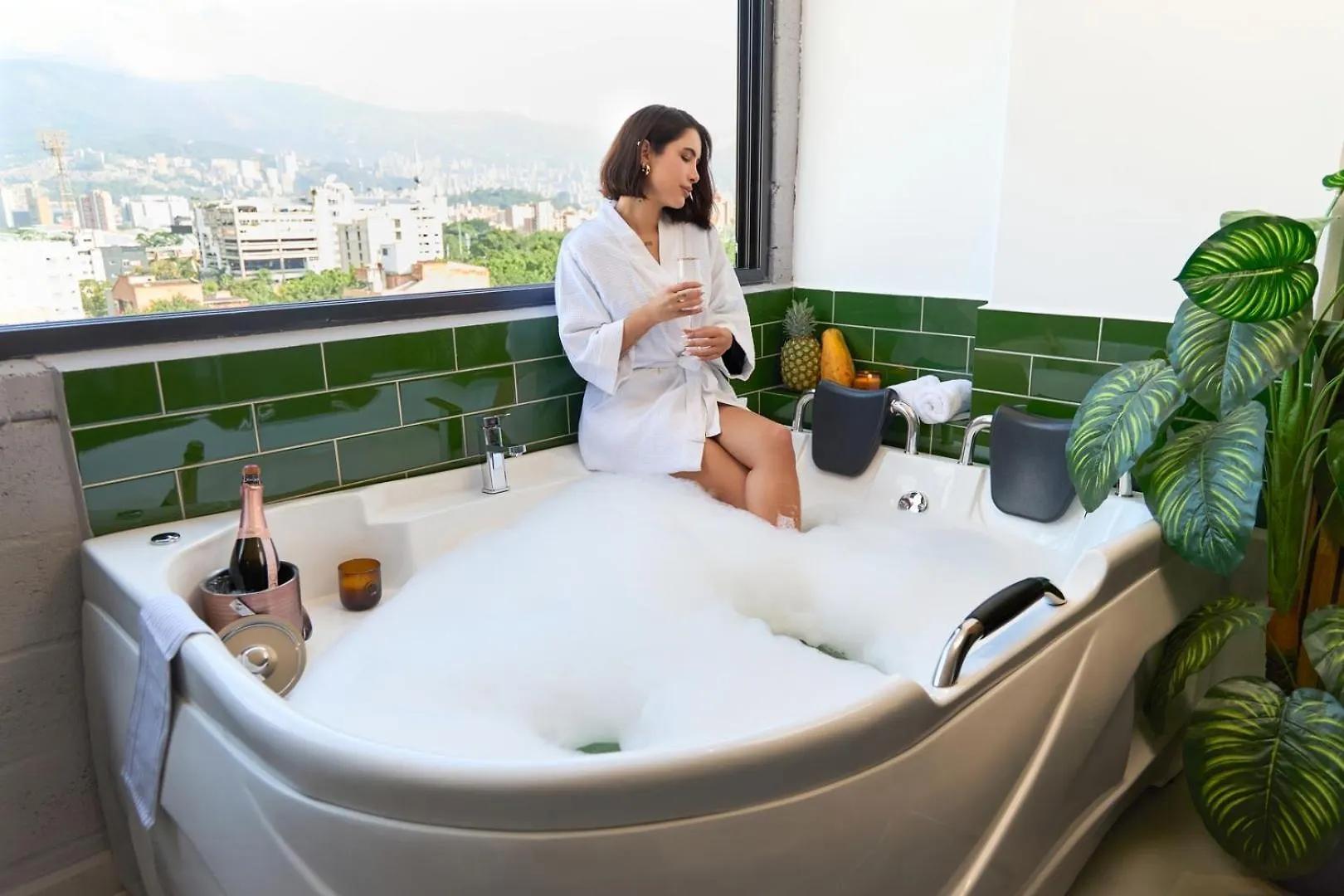 Estadio Jacuzzi Haven Cozy Rosa Negra Suite Medellin 0*,  Colombia
