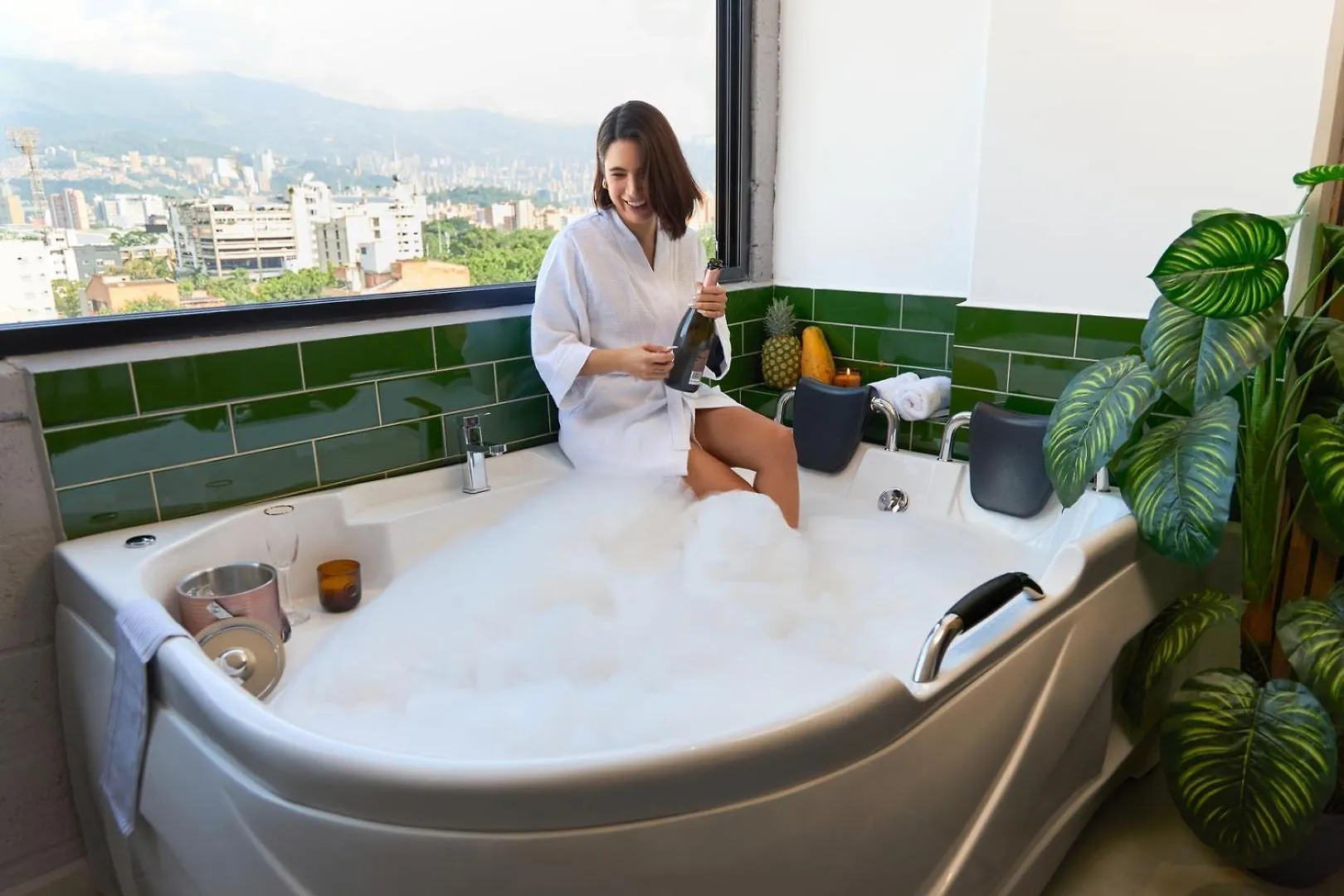 Estadio Jacuzzi Haven Cozy Rosa Negra Suite Medellin